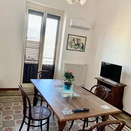 Apartment Dreams Politeama *